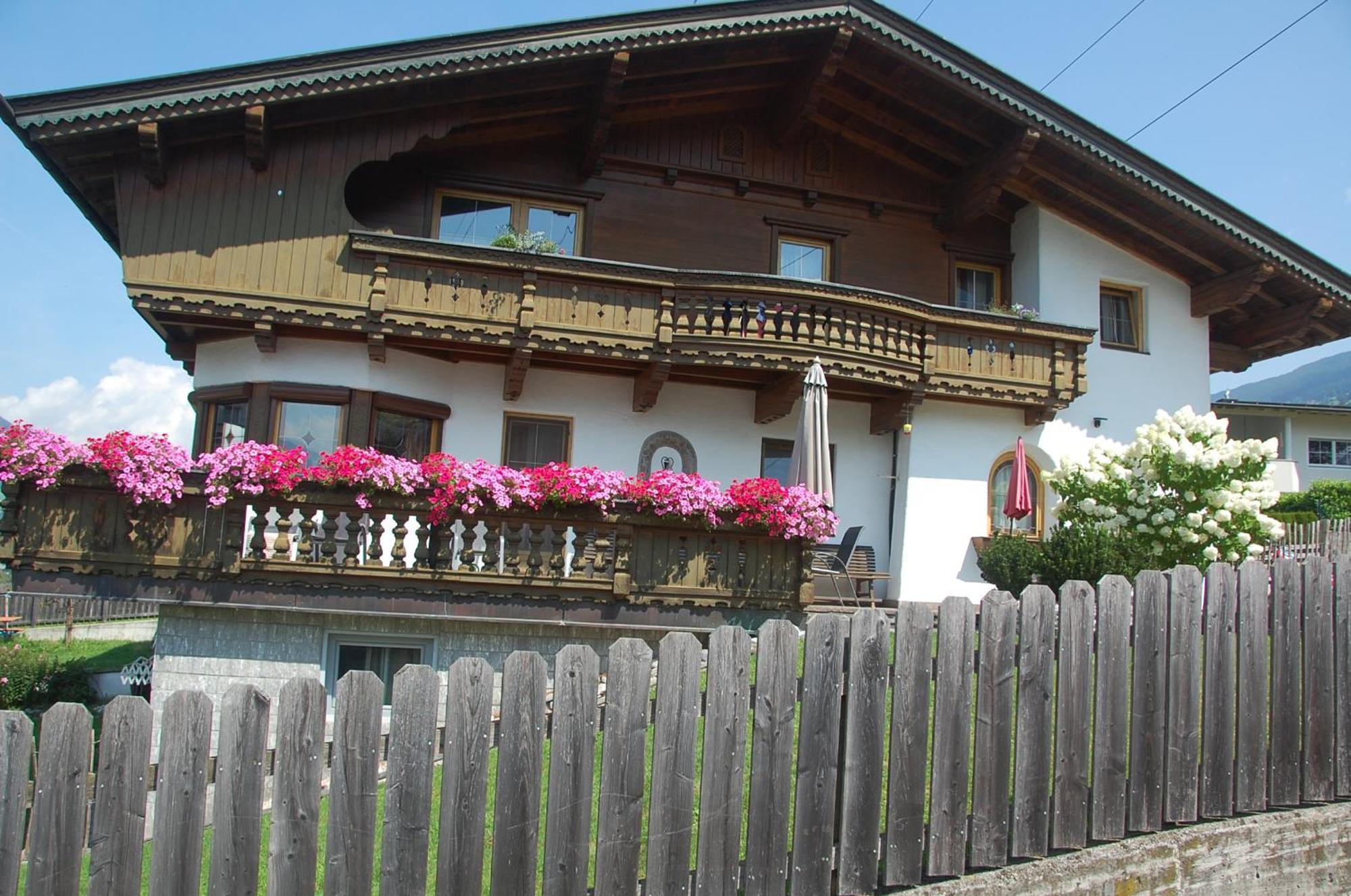Haus Hart Im Zillertal 6 Personen Villa Bagian luar foto