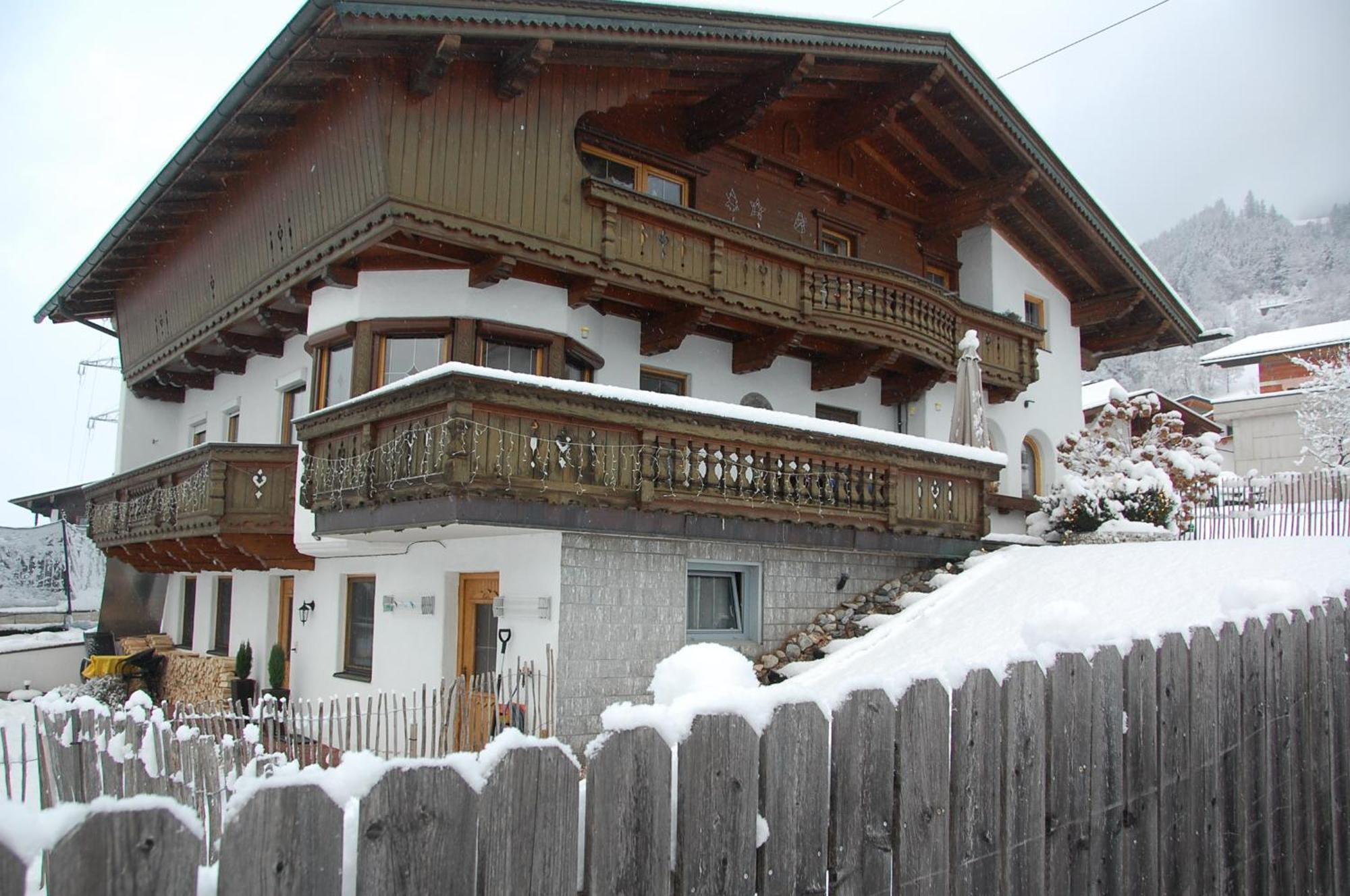 Haus Hart Im Zillertal 6 Personen Villa Bagian luar foto